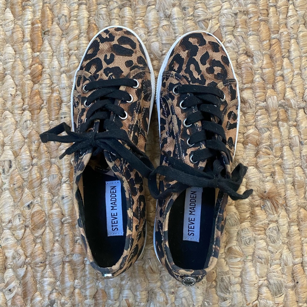 Steve Madden Emmi Sneakers